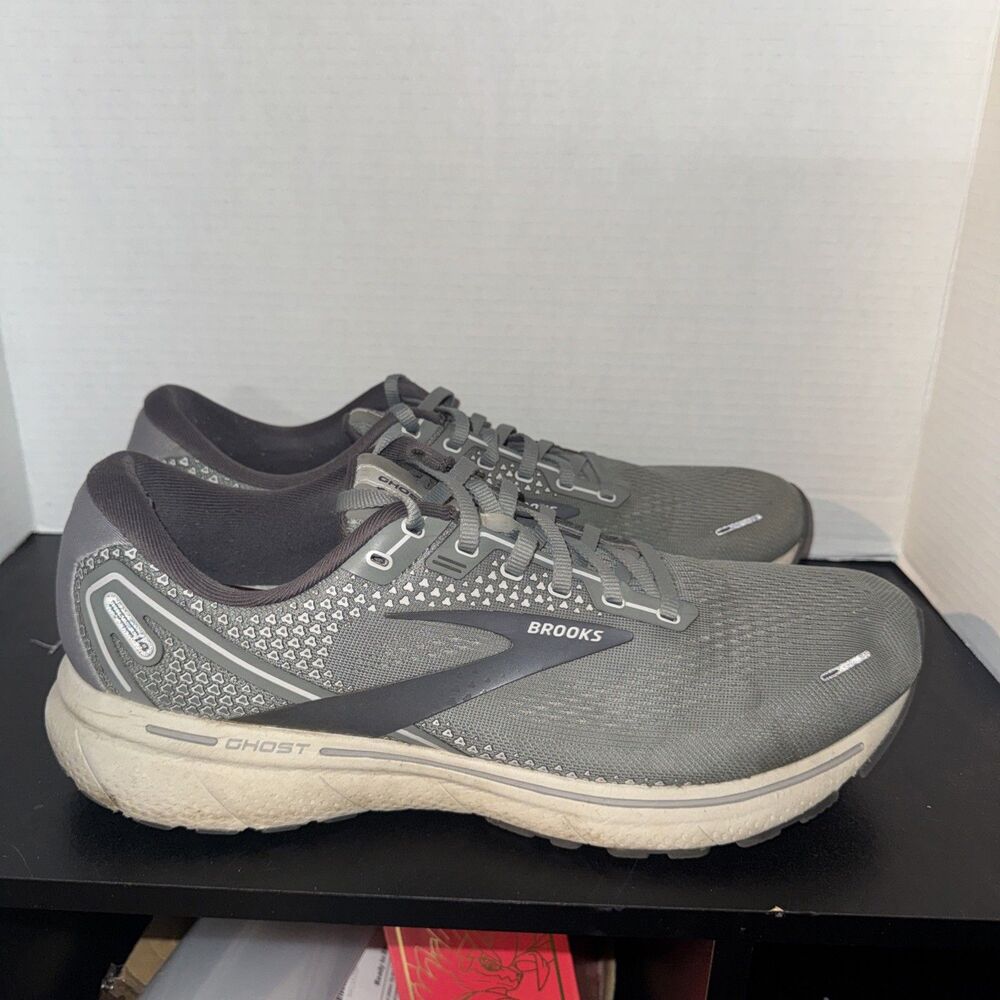 Brooks Ghost 11 Low Top Lace Up Gray Running Sneakers Mens 1102881D003 Size 13 B